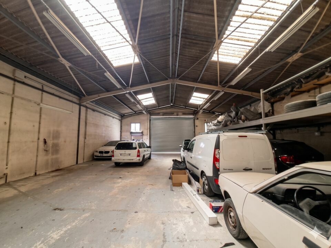Photo 2 – vente Entrepôts / activités	NICE (06300)