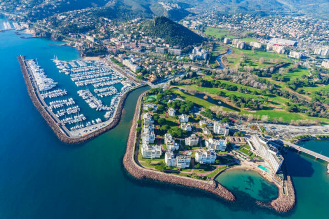 Photo 2 – vente bureaux	CANNES LA BOCCA (06150)