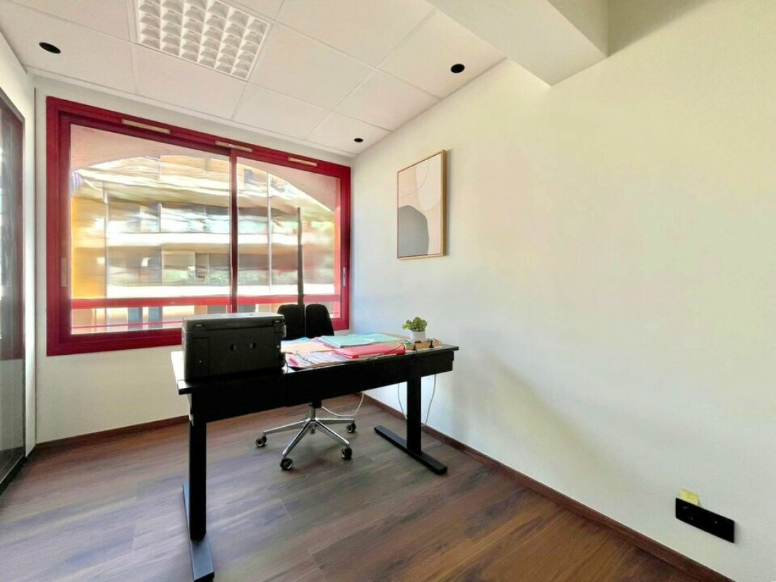 Photo 3 – location bureaux	SAINT LAURENT DU VAR (06700)