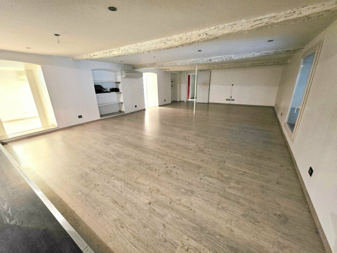 Photo 2 – location bureaux	NICE (06300)