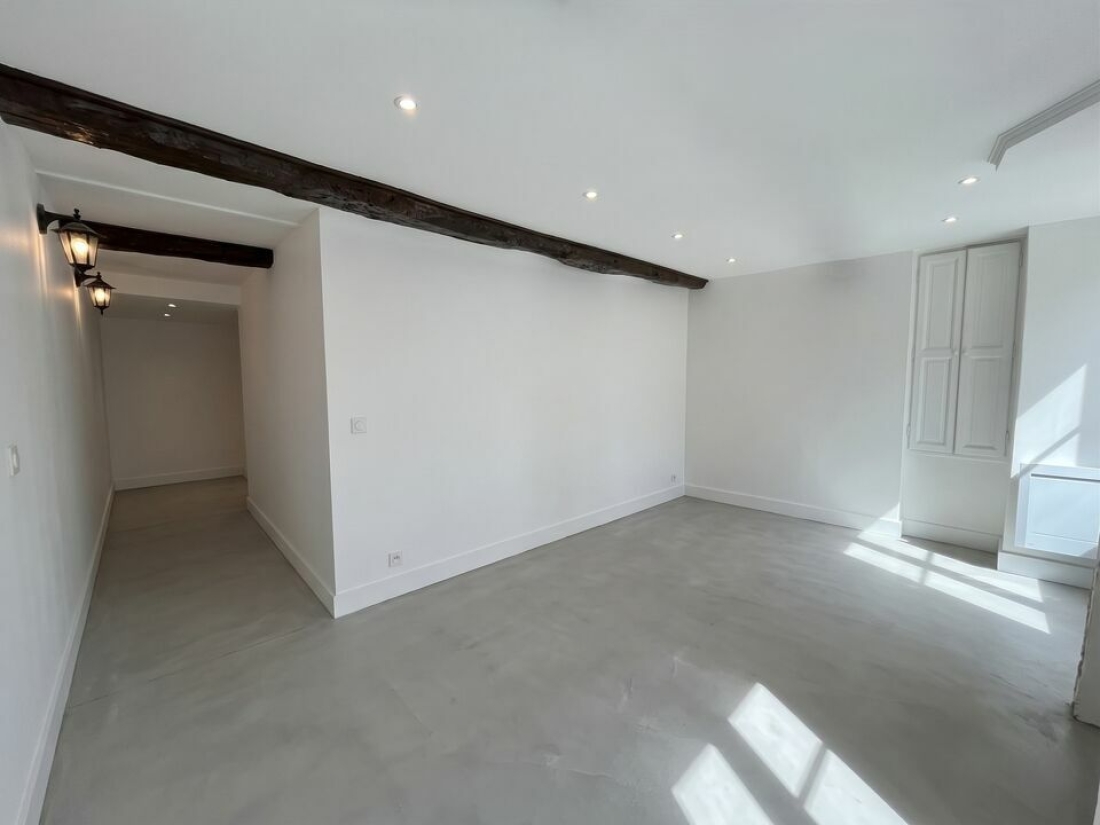 Photo 3 – location Locaux commerciaux	DRAGUIGNAN (83300)