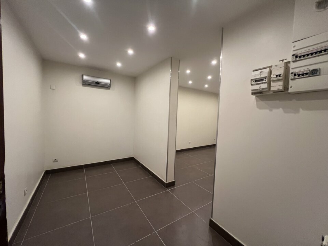 Photo 5 – location Entrepôts / activités	NICE (06100)