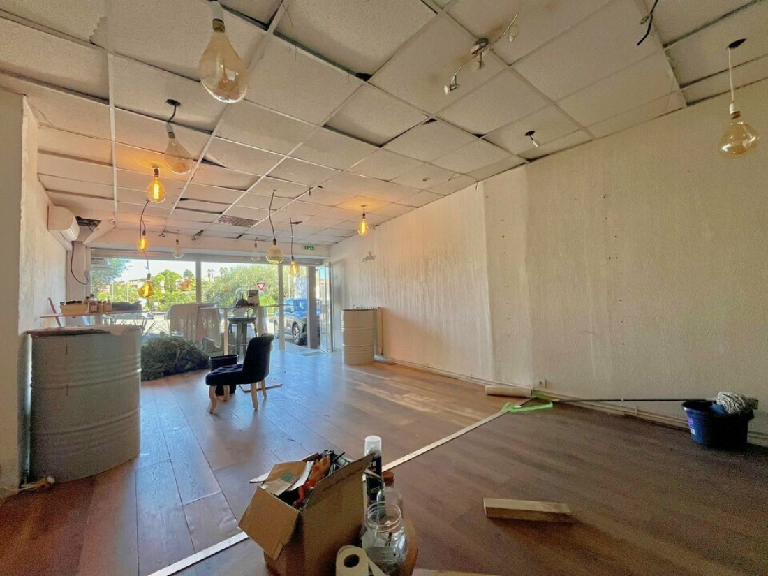 Photo 1 – location Locaux commerciaux	CANNES (06400)