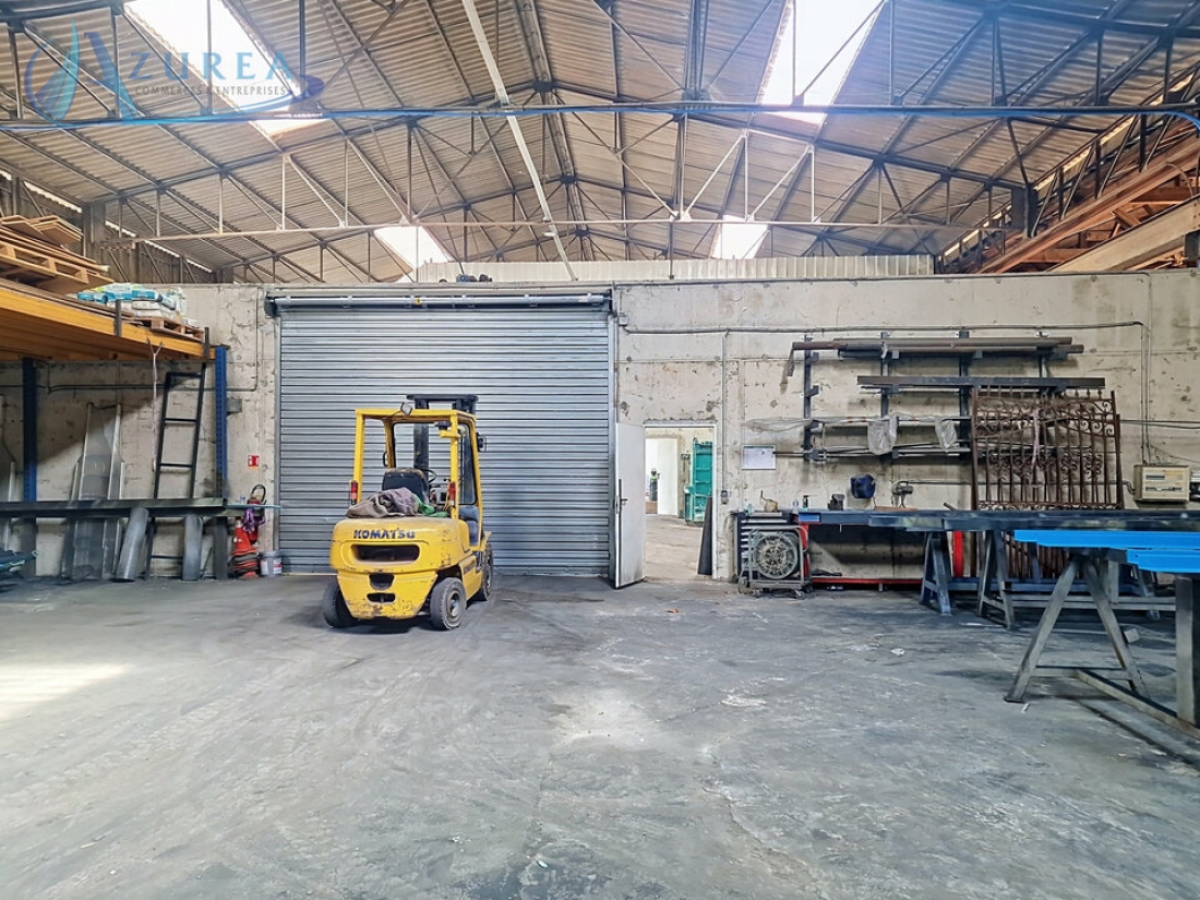 Photo 3 – location Entrepôts / activités	CASTAGNIERS (06670)
