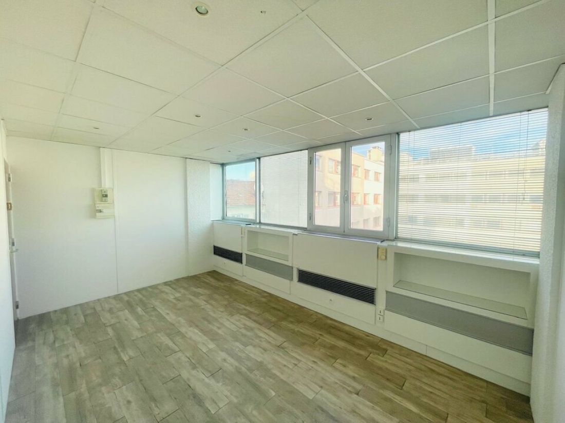 Photo 1 – location bureaux	NICE (06000)