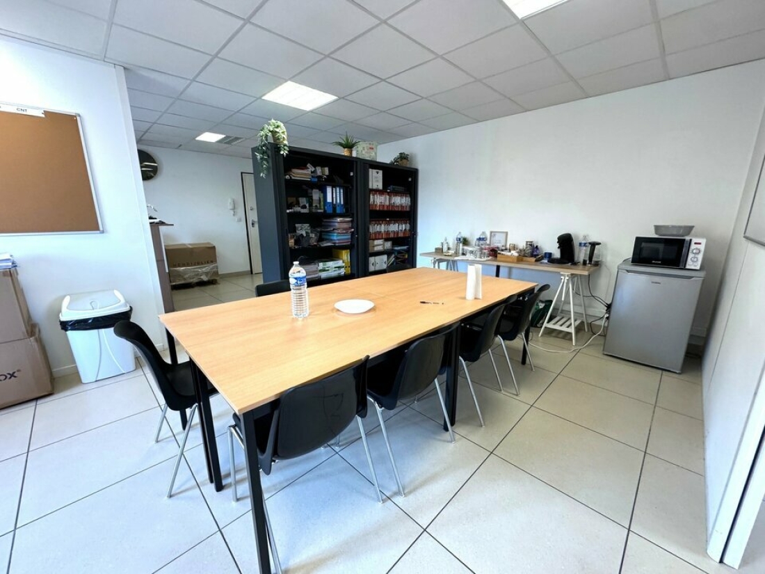Photo 1 – location bureaux	GRASSE (06130)