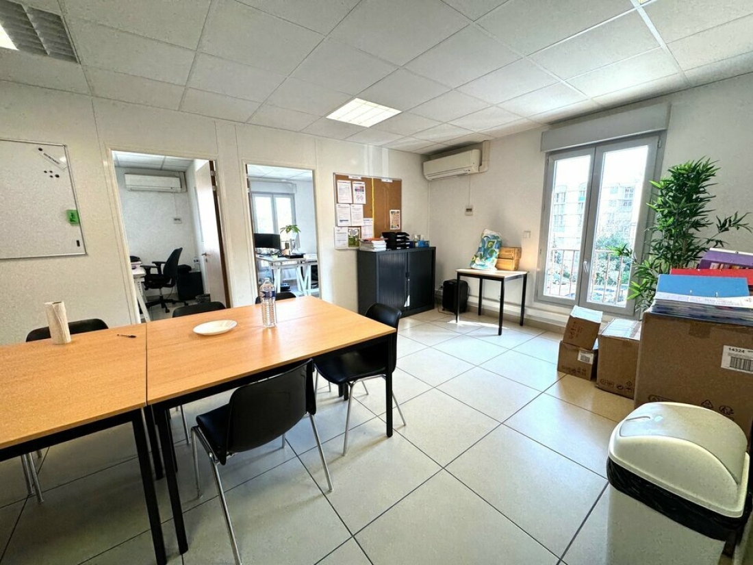 Photo 2 – location bureaux	GRASSE (06130)