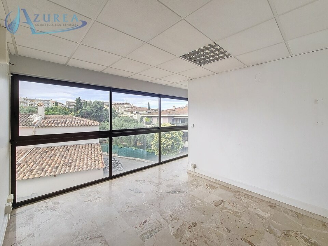Photo 1 – location bureaux	LE CANNET (06110)