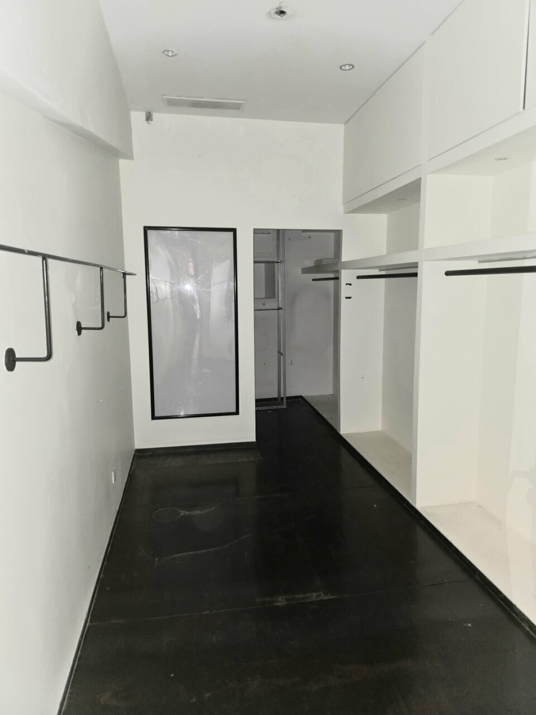 Photo 3 – location Locaux commerciaux	NICE (06300)