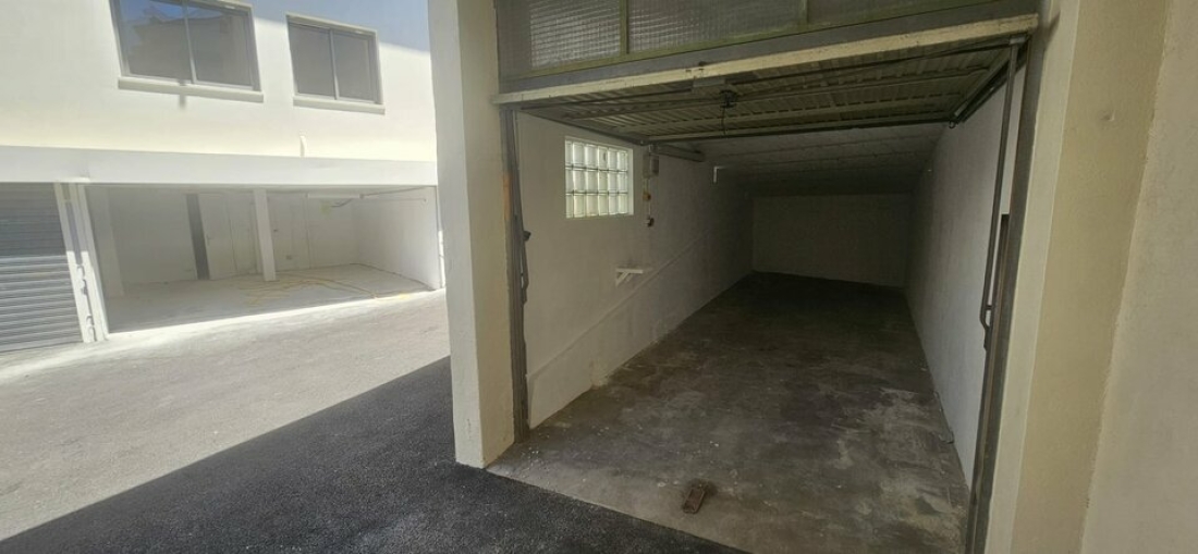 Photo 4 – location Entrepôts / activités	VENCE (06140)