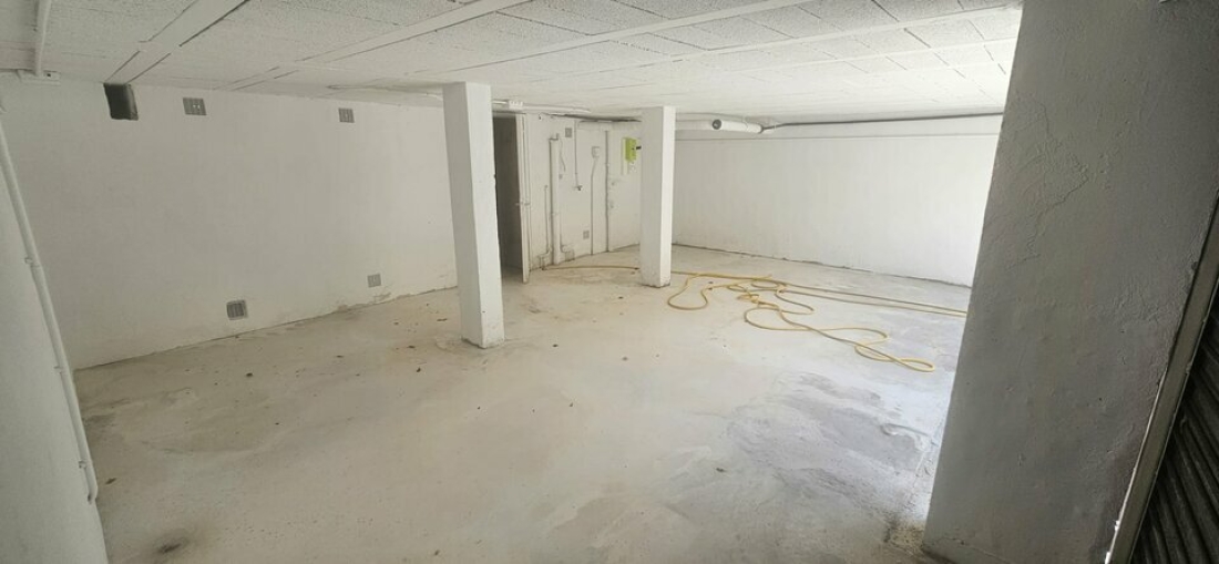 Photo 3 – location Entrepôts / activités	VENCE (06140)