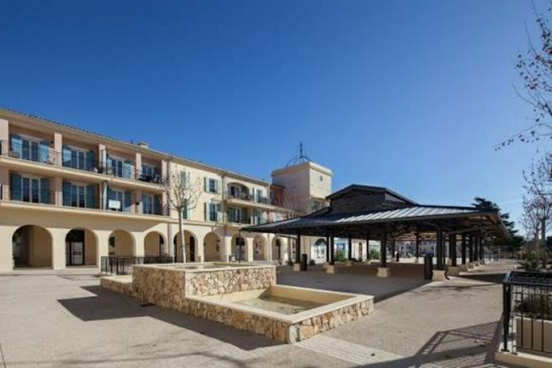 Photo 4 – vente Locaux commerciaux	ROQUEFORT LES PINS (06330)