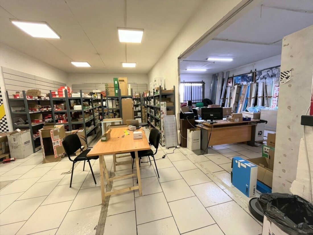 Photo 5 – location Locaux commerciaux	ANTIBES (06600)