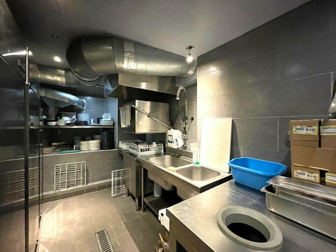 Photo 2 – cession de fonds Fonds de commerce	NICE (06300)