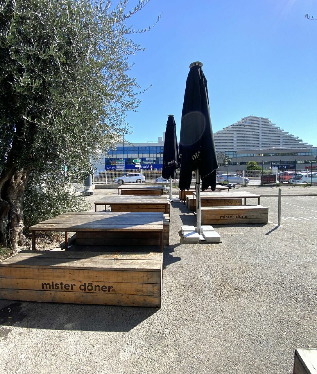 Photo 2 – cession de fonds Fonds de commerce	VILLENEUVE LOUBET (06270)