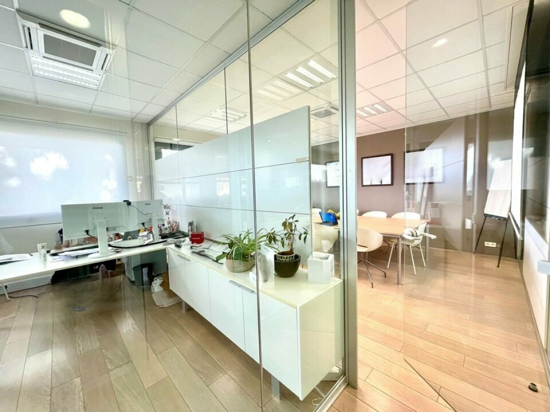 Photo 5 – location bureaux	CAGNES SUR MER (06800)