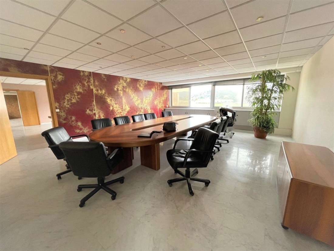 Photo 1 – location bureaux	MANDELIEU LA NAPOULE (06210)