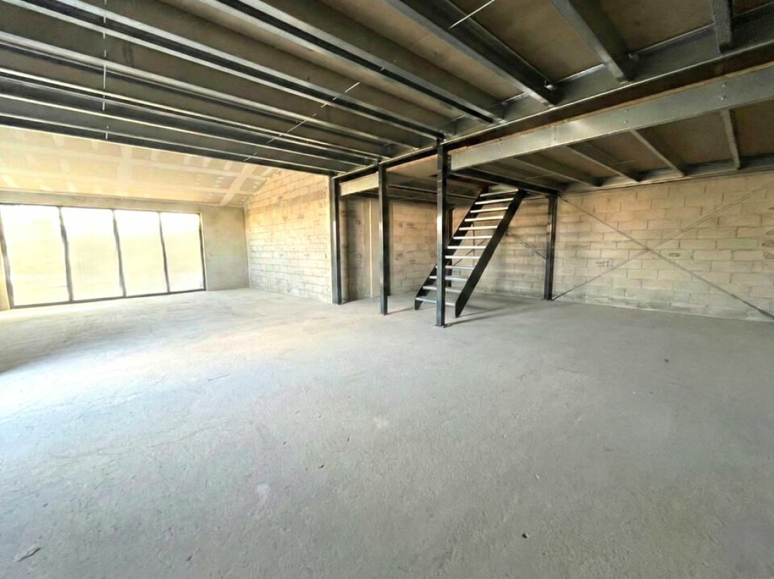 Photo 2 – location Locaux commerciaux	VIDAUBAN (83550)