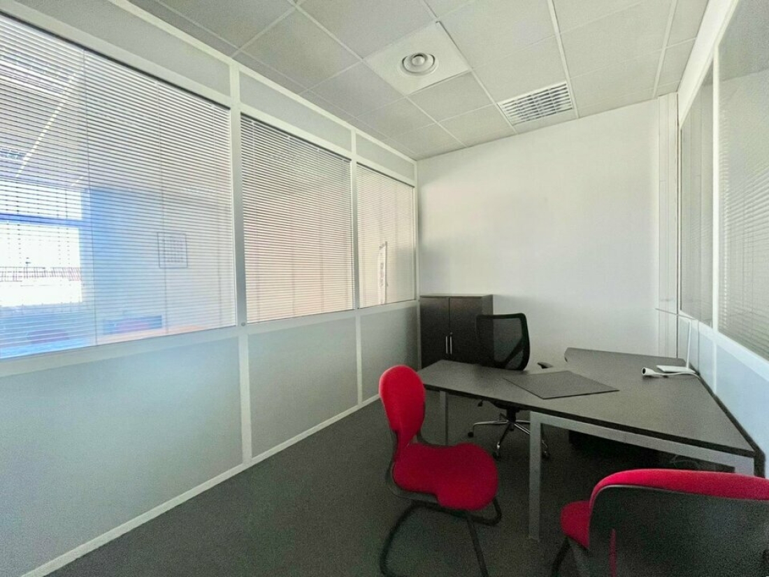 Photo 4 – location bureaux	PUGET SUR ARGENS (83480)
