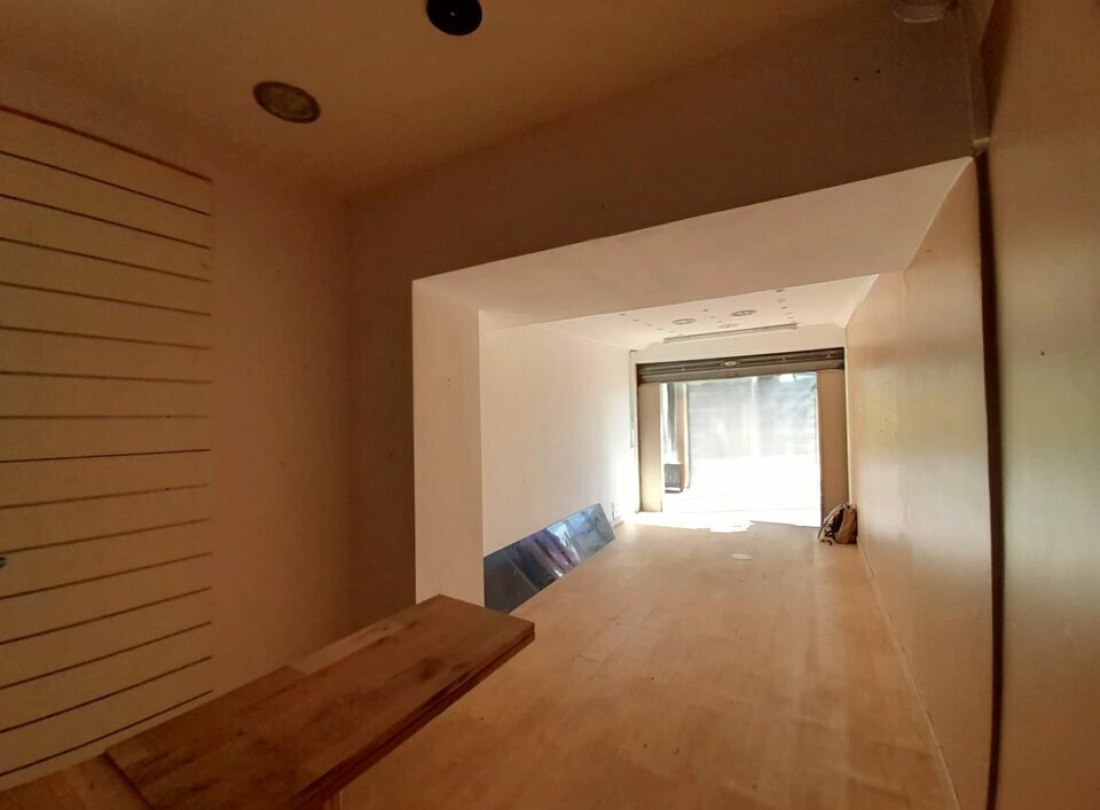 Photo 2 – location Locaux commerciaux	JUAN LES PINS (06160)