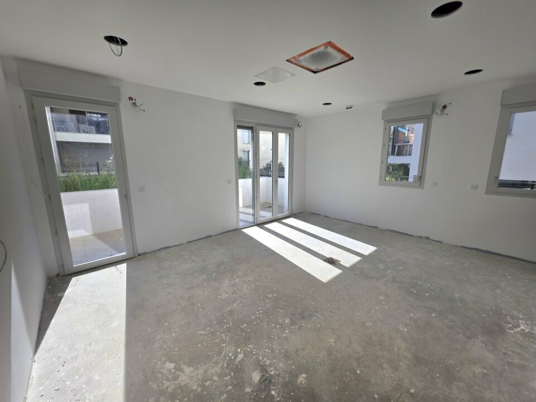Photo 2 – location bureaux	ANTIBES (06600)
