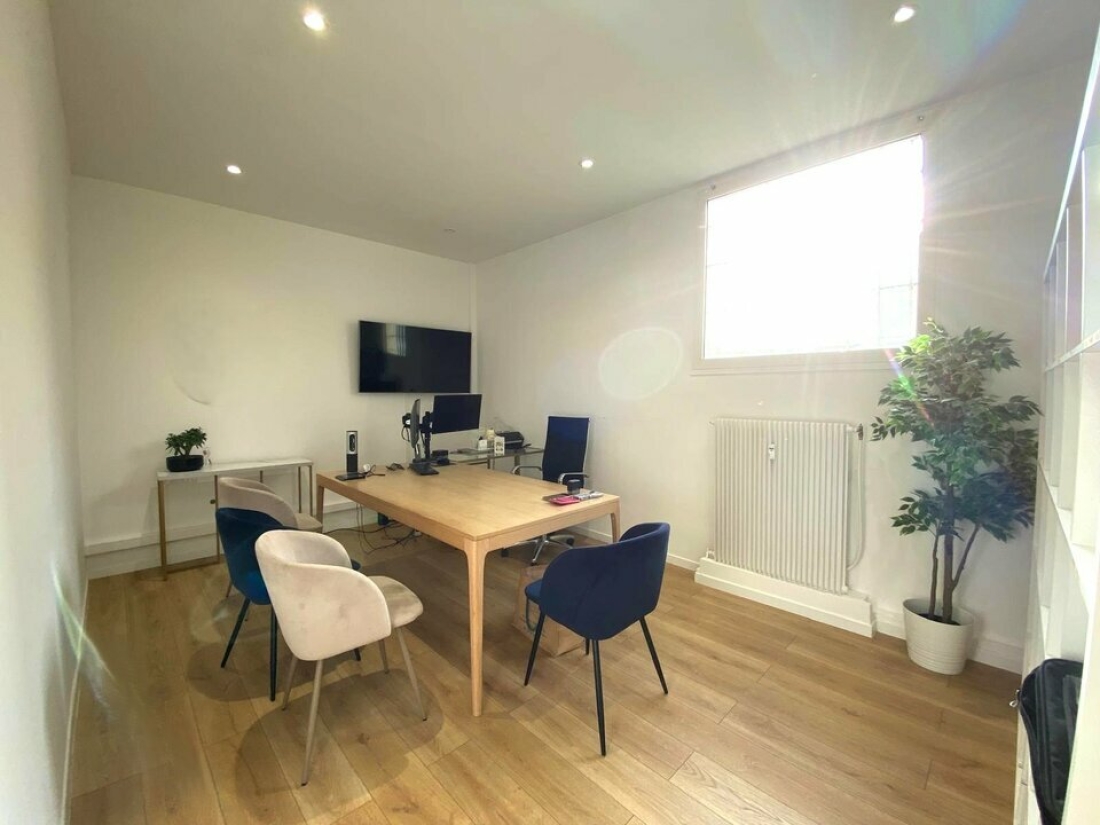 Photo 3 – location Locaux commerciaux	SAINT LAURENT DU VAR (06700)