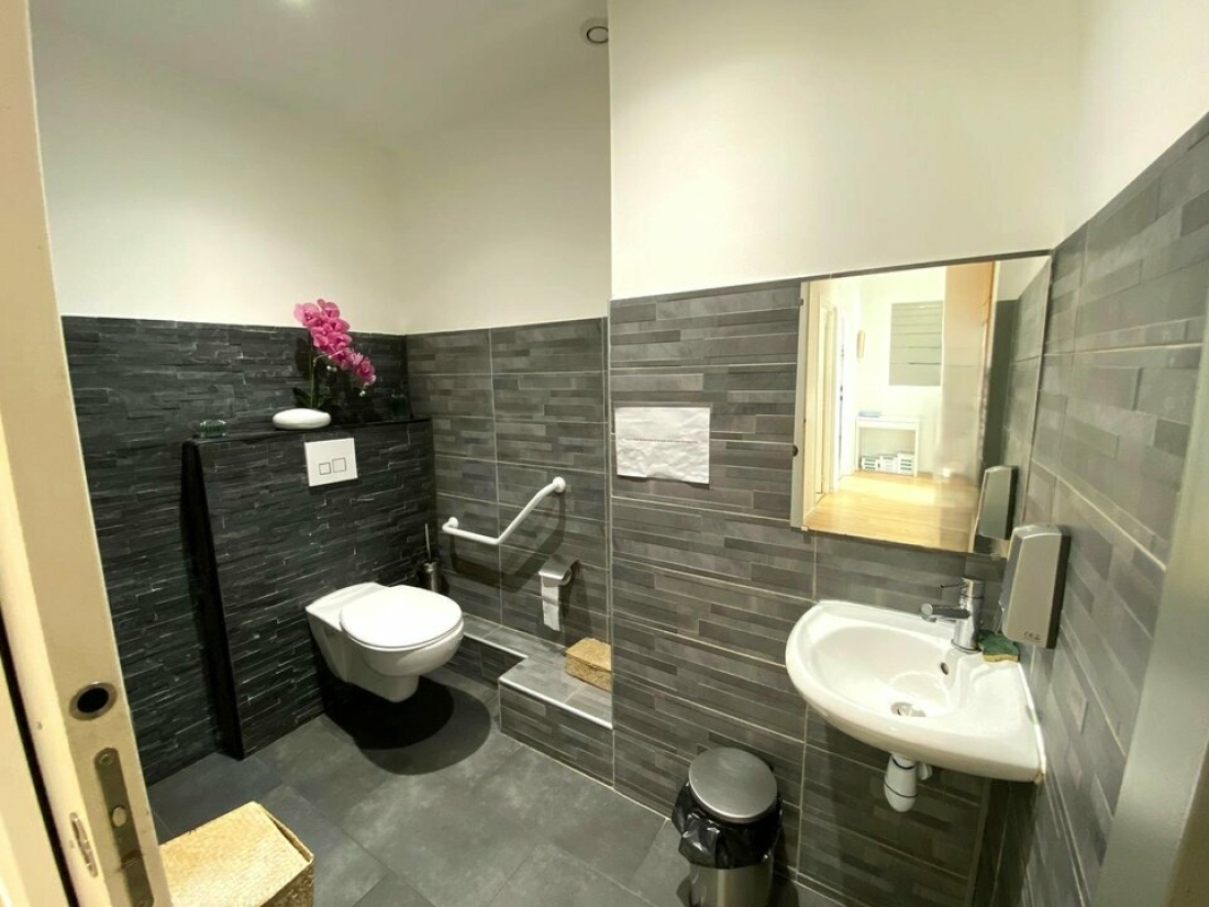 Photo 4 – location Locaux commerciaux	SAINT LAURENT DU VAR (06700)