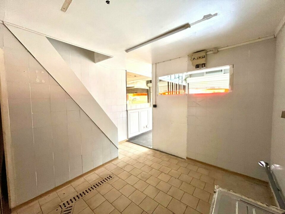 Photo 3 – location Locaux commerciaux	SAINT RAPHAEL (83700)