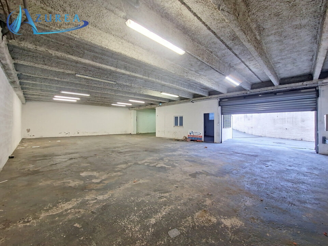 Photo 1 – location Entrepôts / activités	 (06270)