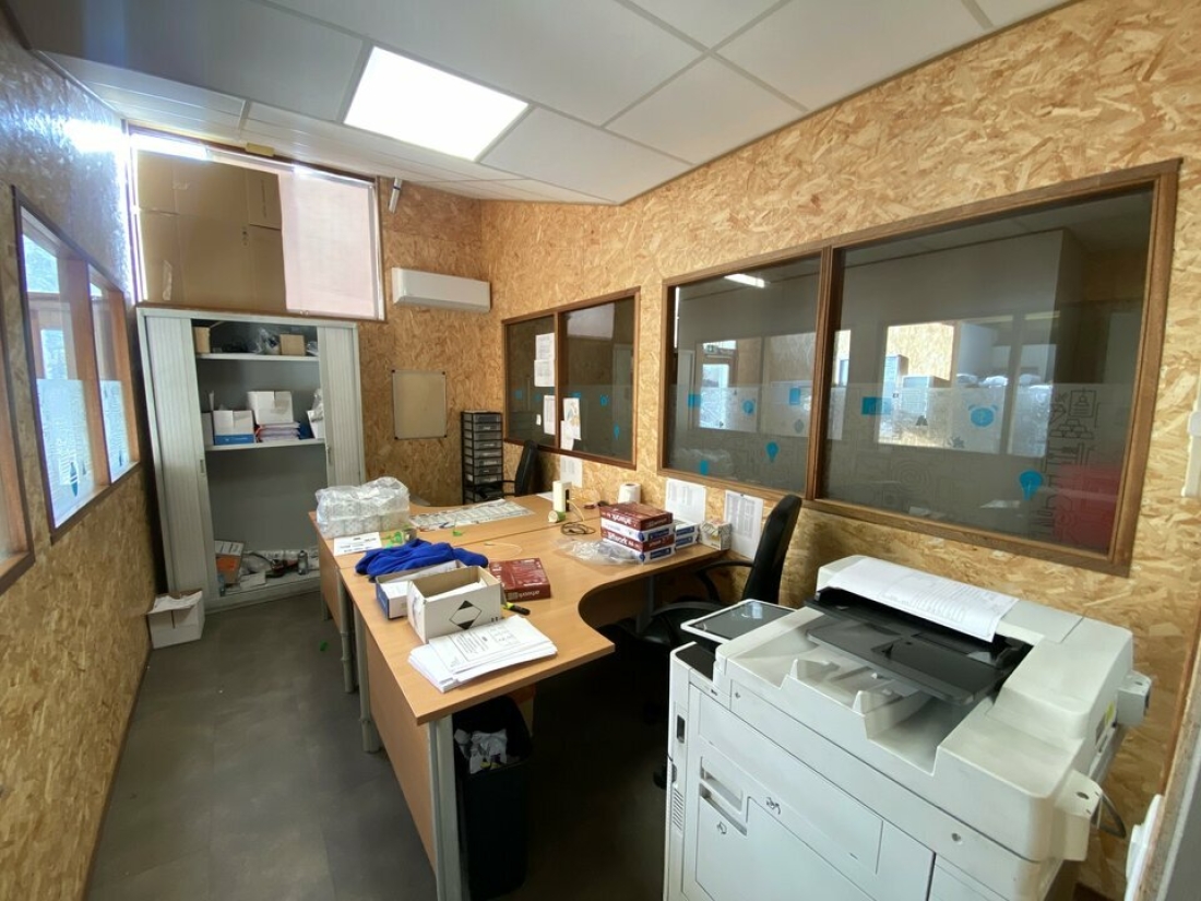 Photo 5 – location Entrepôts / activités	CARROS (06510)