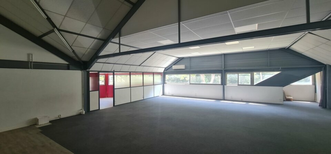 Photo 1 – location bureaux	VALLAURIS (06220)