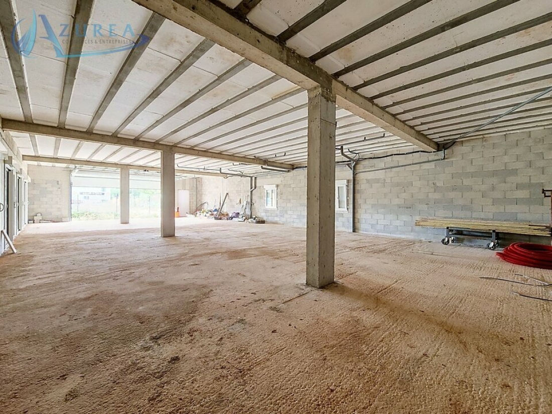 Photo 2 – location Entrepôts / activités	VIDAUBAN (83550)