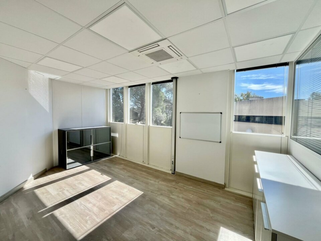 Photo 5 – location bureaux	SAINT RAPHAEL (83700)