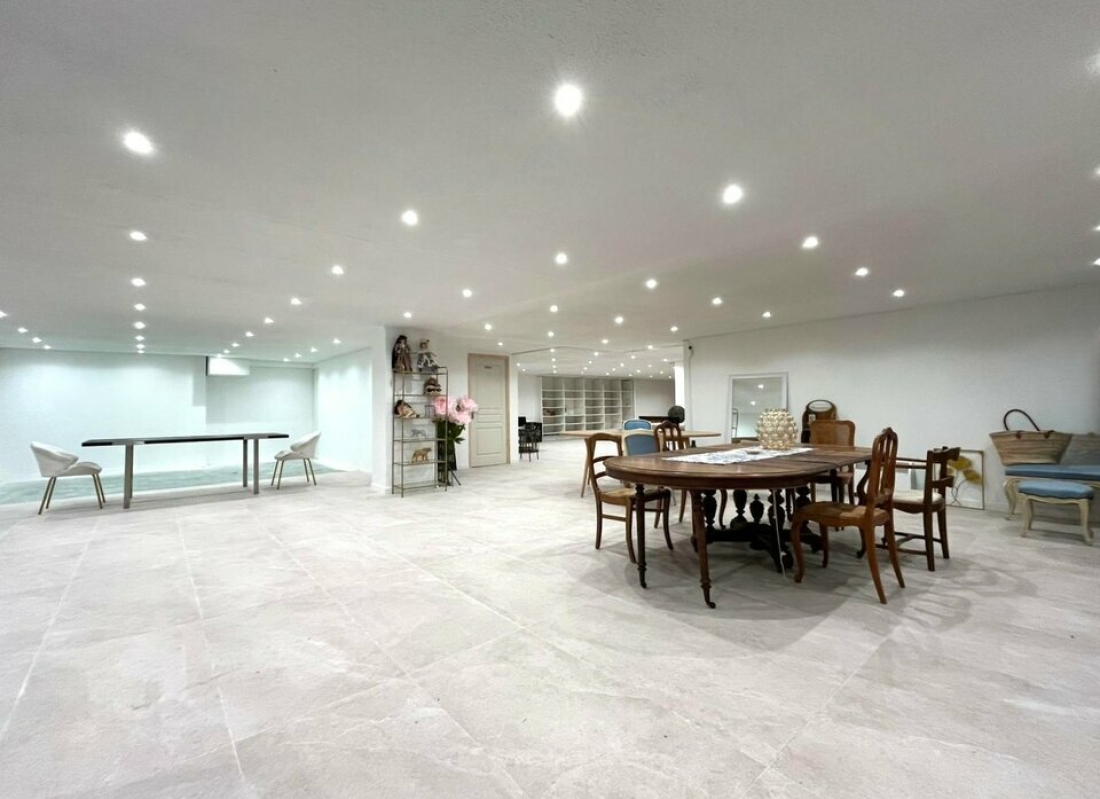 Photo 2 – vente Locaux commerciaux	CANNES (06400)