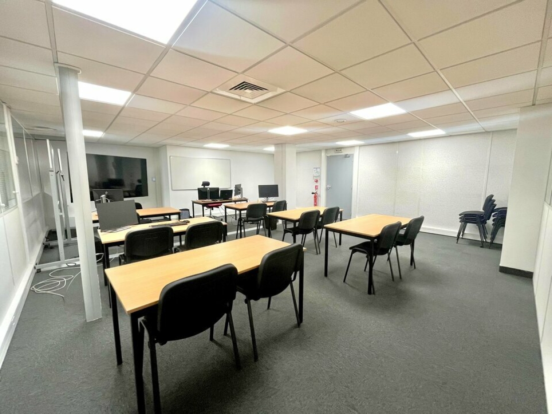 Photo 2 – location bureaux	NICE (06200)