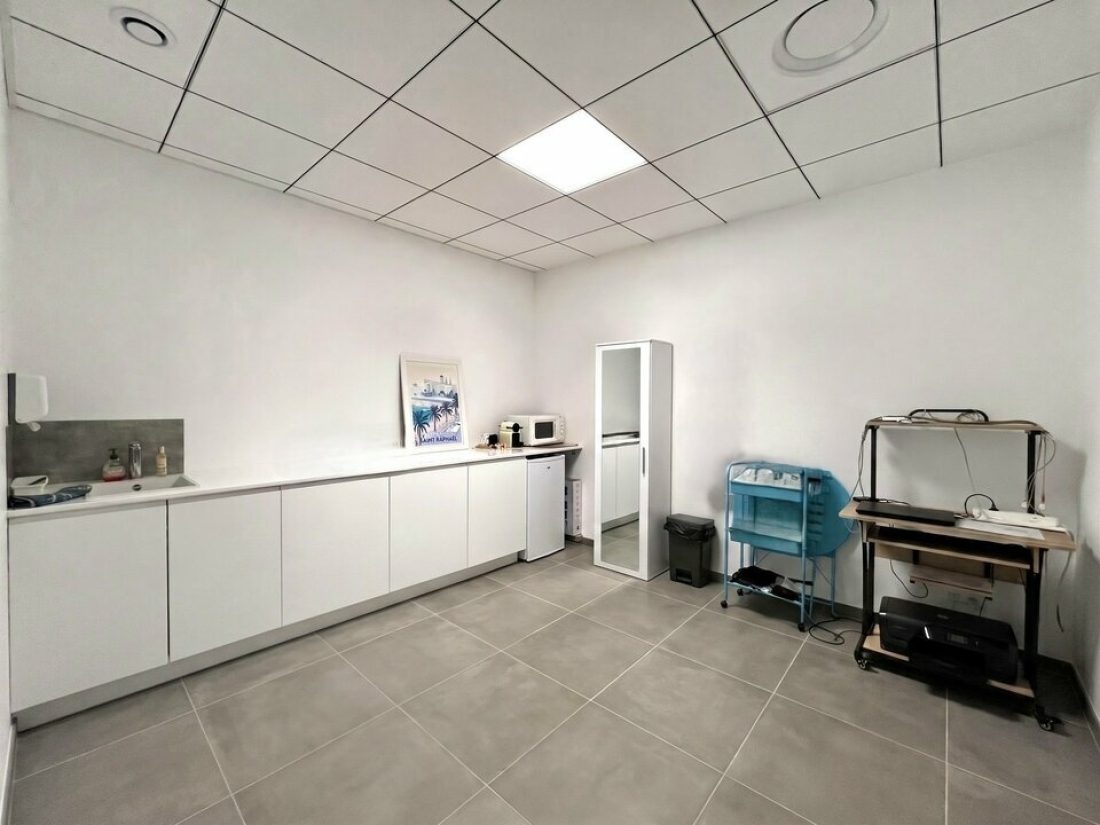 Photo 3 – location bureaux	SAINT RAPHAEL (83700)