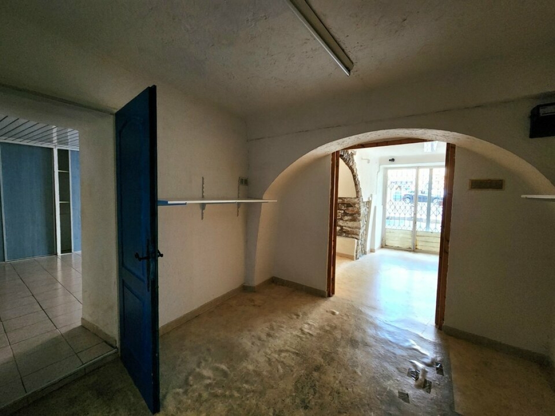 Photo 5 – location Locaux commerciaux	LE MUY (83490)