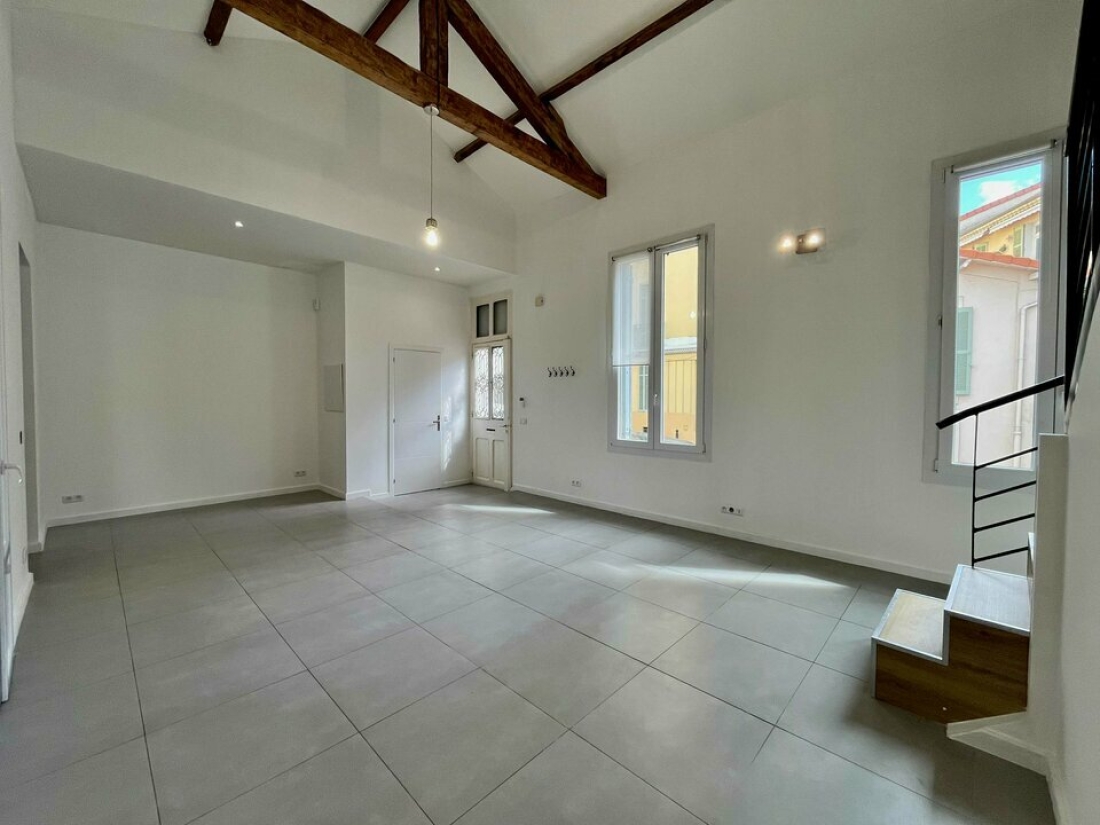 Photo 2 – location bureaux	CANNES (06400)