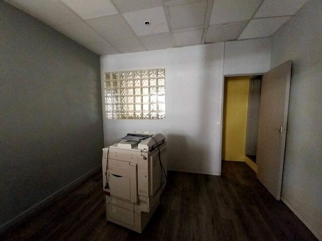 Photo 4 – location Entrepôts / activités	NICE (06100)