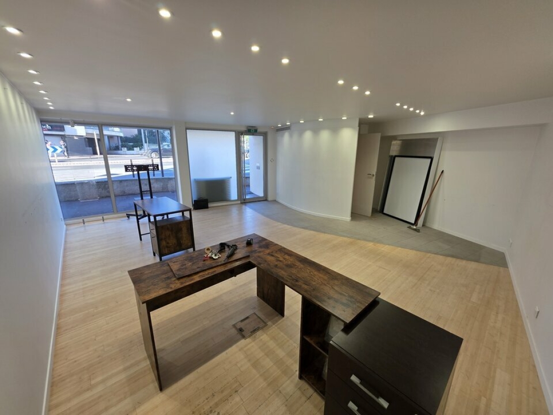 Photo 2 – location Locaux commerciaux	ANTIBES (06600)