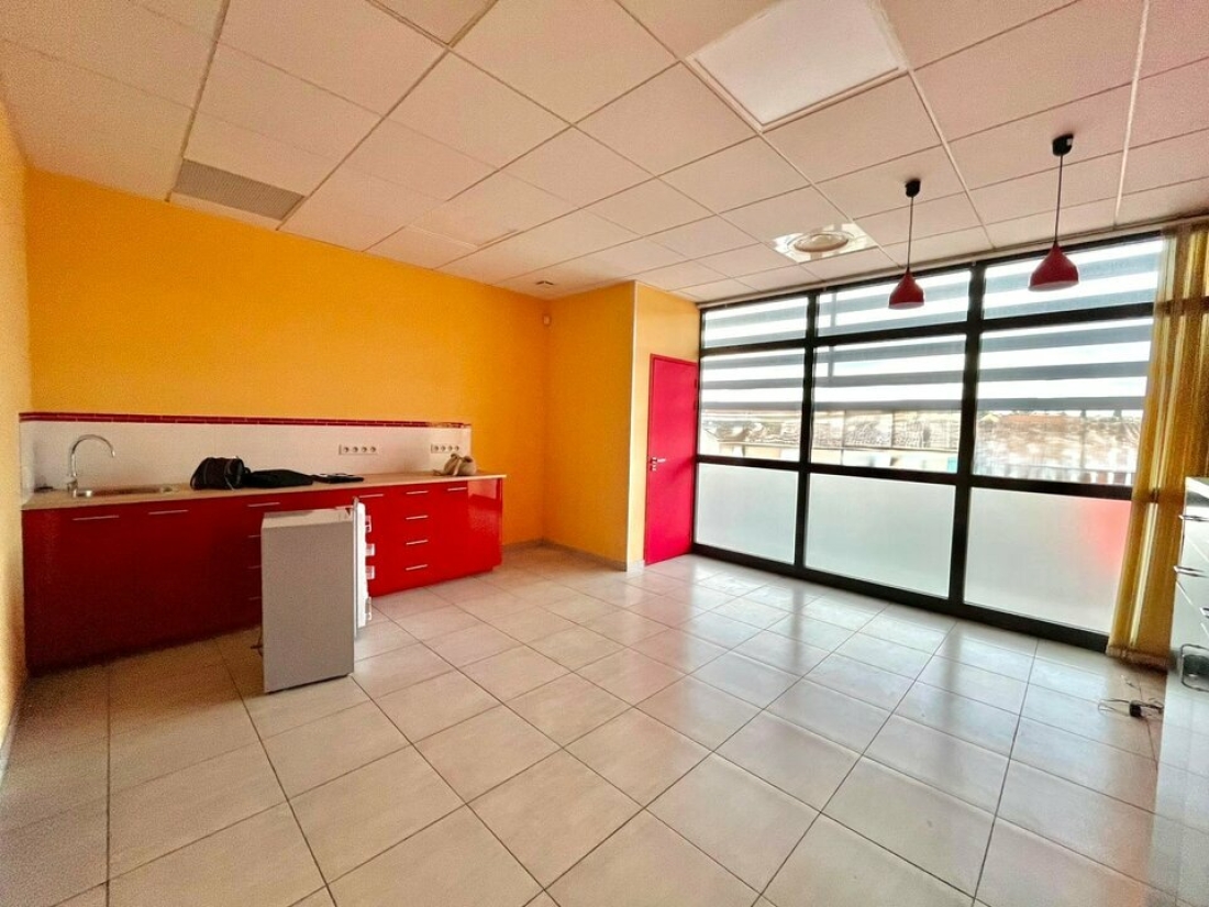 Photo 2 – location bureaux	PUGET SUR ARGENS (83480)