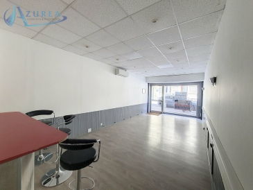 Photo 1 – location Locaux commerciaux	 (06100)