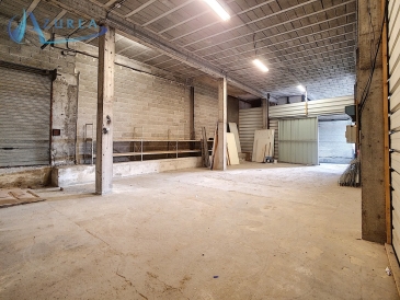 Photo 1 – location Entrepôts / activités	LA GAUDE (06610)