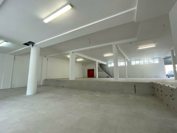 Photo 1 – vente Entrepôts / activités	NICE (06300)