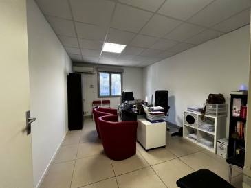 Photo 1 – location bureaux	GRASSE (06130)