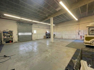 Photo 1 – location Locaux commerciaux	ANTIBES (06600)