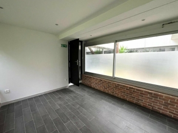 Photo 1 – vente bureaux	SAINT RAPHAEL (83700)