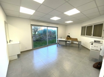 Photo 1 – location bureaux	VILLENEUVE LOUBET (06270)