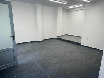 Photo 1 – location Locaux commerciaux	BEAUSOLEIL (06240)