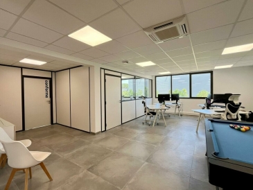 Photo 1 – location bureaux	FREJUS (83600)